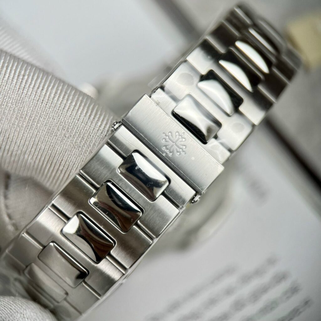 Δα»ng Hα» Patek Philippe Nautilus 5723 MαΊ·t Xanh LΓ‘ CΓ’y Rep 11 40mm (7)