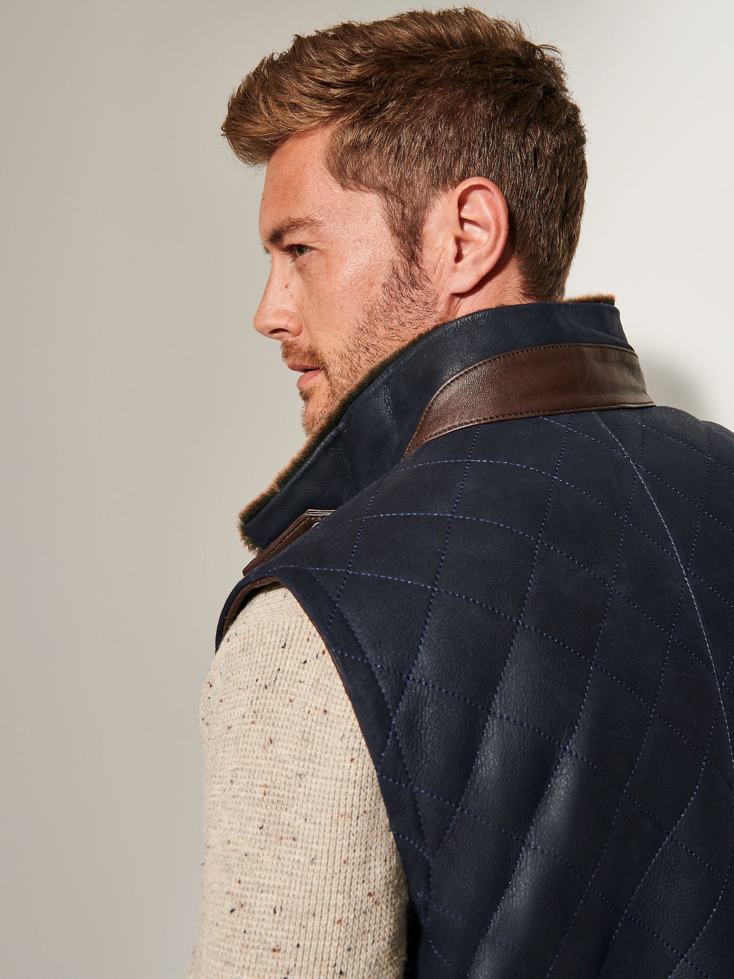 Hayes Quilted Sheepskin Vest - Image 5