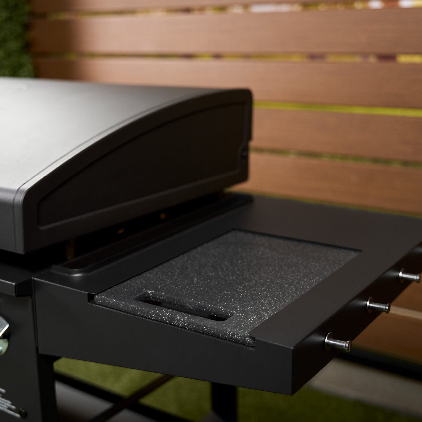 Blackstone Original Outdoor Griddle, 4-Burner 36″ Propane Flat Top Grill with Hood, Black - Image 6