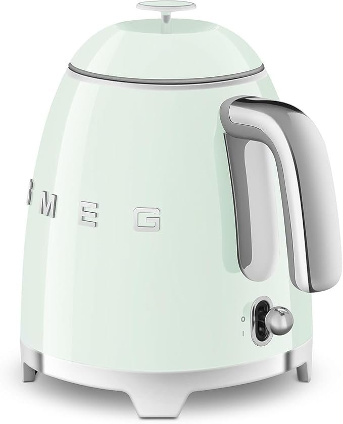 SMEG Mini 50’s Retro Style 3 Cup Electric Kettle with Double Wall Anti Slip Base and Water Level Indicator (Pastel Green) - Image 4