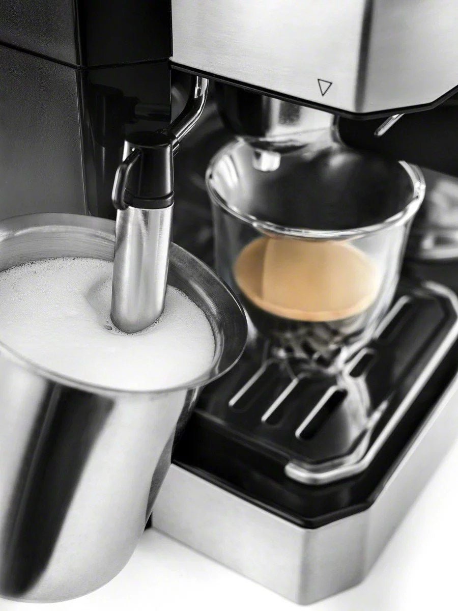 De’Longhi COM530M – Digital All-in-One Combination Coffee and Espresso Machine – Black and Stainless Steel - Image 3