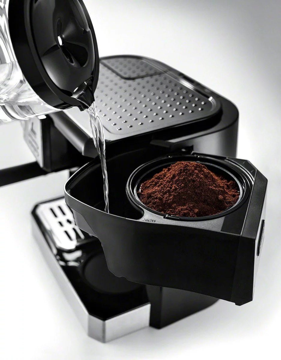De’Longhi COM530M – Digital All-in-One Combination Coffee and Espresso Machine – Black and Stainless Steel - Image 2