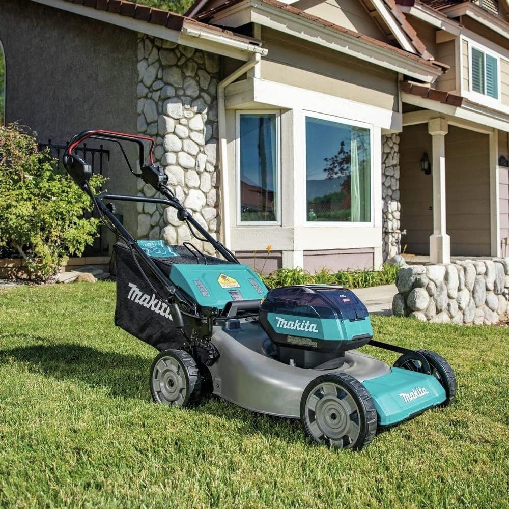 Makita 40V max XGT Brushless 21″ Self‐Propelled Commercial Lawn Mower Kit GML01PL - Image 3