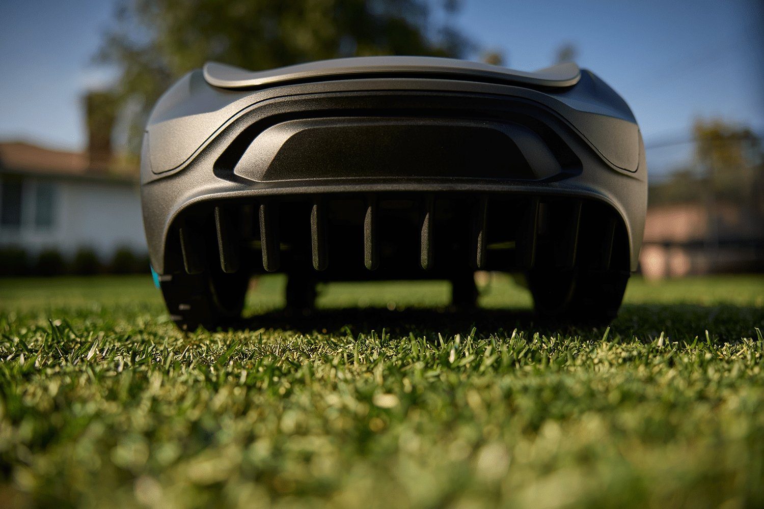 Gardena SILENO Flex Robotic Lawn Mower 2025 - Image 3