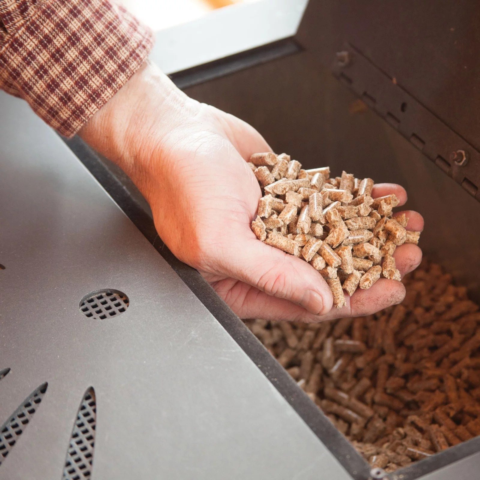 Castle Serenity Wood Pellet Stove - Image 3