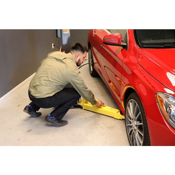 MaxJax M7K Portable Two-Post Lift - Image 10