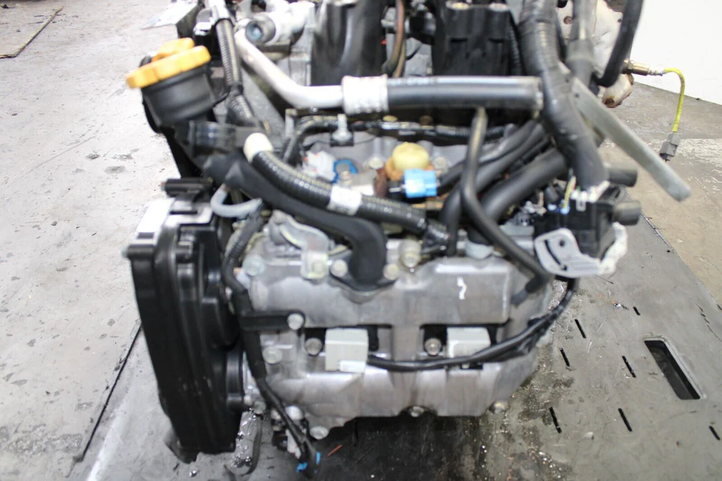 JDM 2004-2006 Subaru Legacy GT Motor EJ20X-1GEN 2.0L 4 Cyl Engine - Image 6