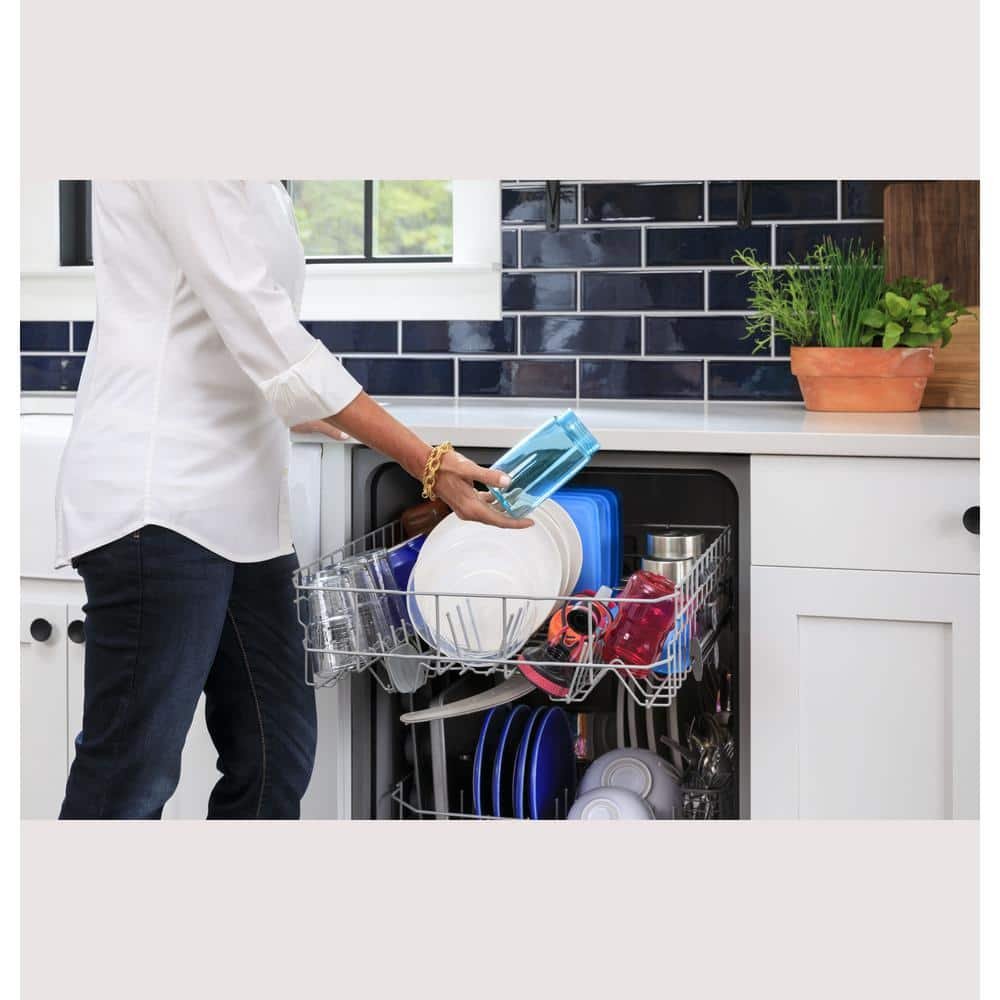 GE 24 in. White Front Control Built-In Tall Tub Dishwasher with 60dBA, ENERGY STAR - Image 11