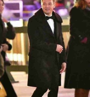 Clint-Barton-Hawkeye-2021-Jeremy-Renner-Coat.jpg