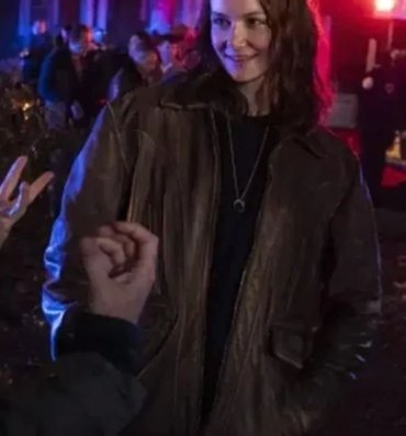 Halloween-Ends-Andi-Matichak-leather-jacket.jpg